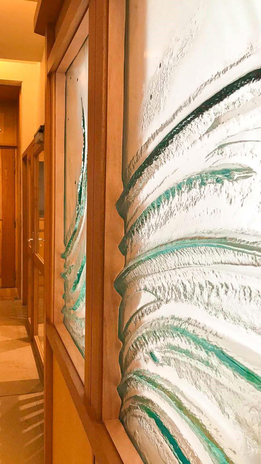 fleur nabert sculpteur chapelle de l'agneau gare de lyon vitraux thermoformes hall paris