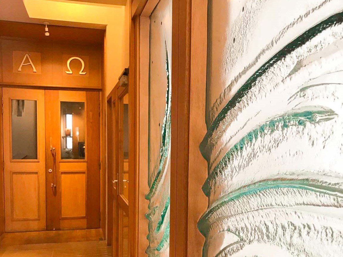 fleur nabert sculpteur chapelle de l'agneau gare de lyon vitraux thermoformes hall paris