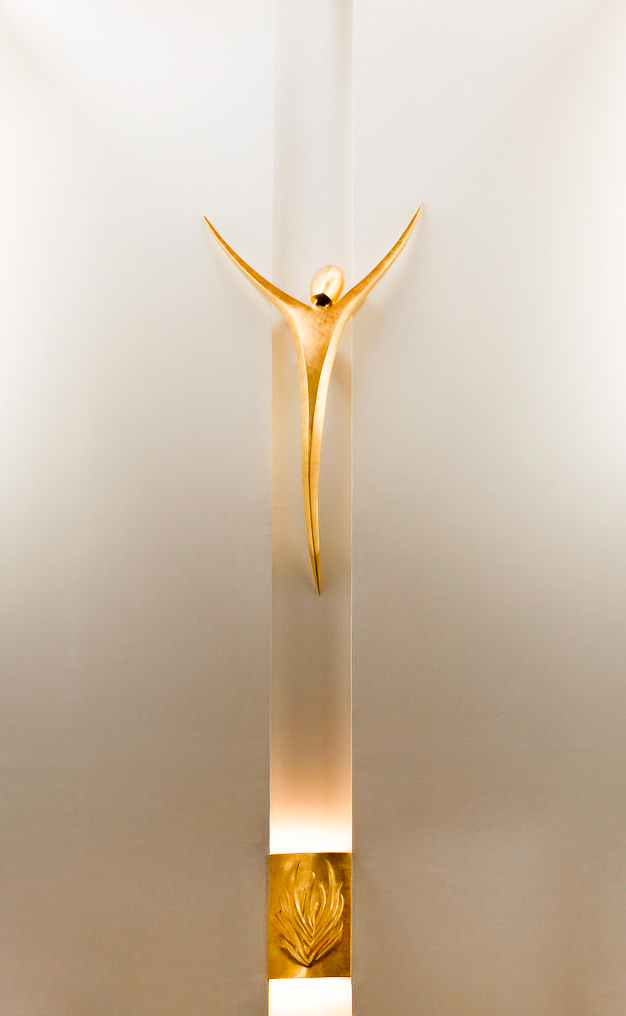 fleur nabert sculpteur église saint-adrien courbevoie aménagement liturgique tabernacle christ bronze doré feuilles d'or